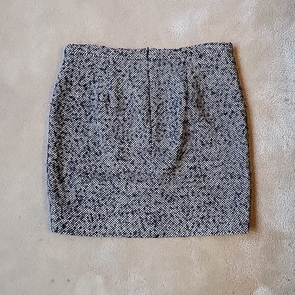 Michael Kors Wool Pencil Skirt Size 8P - Picture 8 of 9